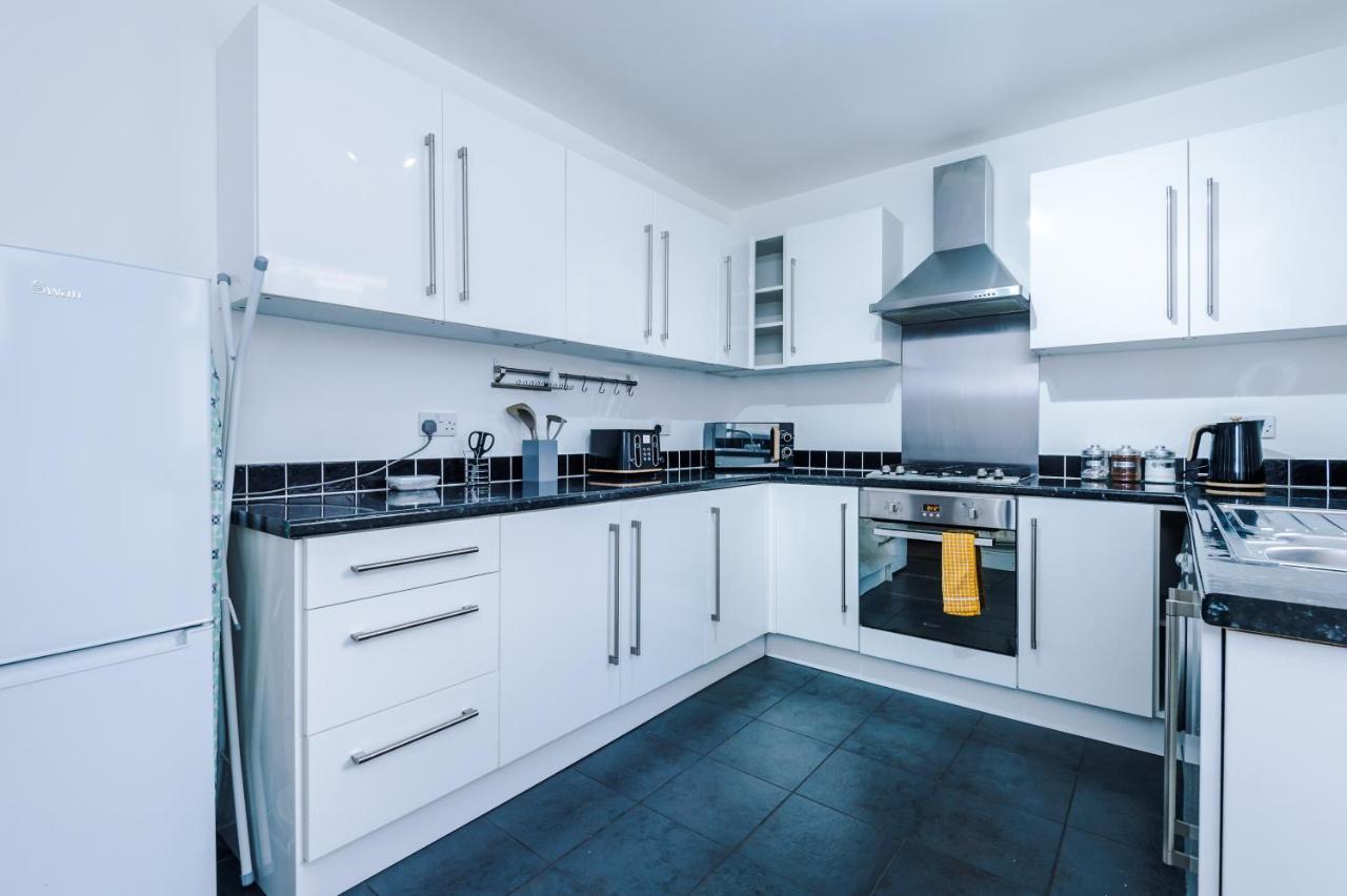 Vila Finchley House Lovely House In Anfield, 2 Minutes Walk From The Stadium, Parking And Wifi Liverpool Exteriér fotografie